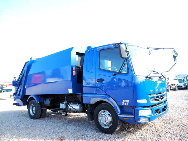 ファイター 　富士車輌製　パッカー車／塵芥車　ＰＬ４１０９　プレス式　容積１０立米　連続スイッチ　汚水タンク付　上物同年　リーフサス　ターボ２４０馬力　積載１．７ｔ　６速ＭＴ　ベッド付き　坂道発進補助装置（7枚目）