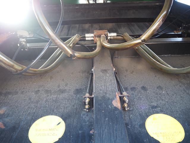 ファイター 　富士車輌製　パッカー車／塵芥車　ＰＬ４１０９　プレス式　容積１０立米　連続スイッチ　汚水タンク付　上物同年　リーフサス　ターボ２４０馬力　積載１．７ｔ　６速ＭＴ　ベッド付き　坂道発進補助装置（38枚目）