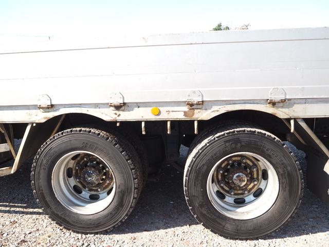 スーパーグレート 　４軸低床　２デフ　タダノ　ＴＭ－ＺＲ５０４　４段クレーン　角足　ラジコン付　上物同年　アルミブロック平ボディ　五方開　床鉄縞板張り　リアエアサス　ターボ３８０馬力　積載１２．３ｔ　７速ＭＴ　デフロック（41枚目）