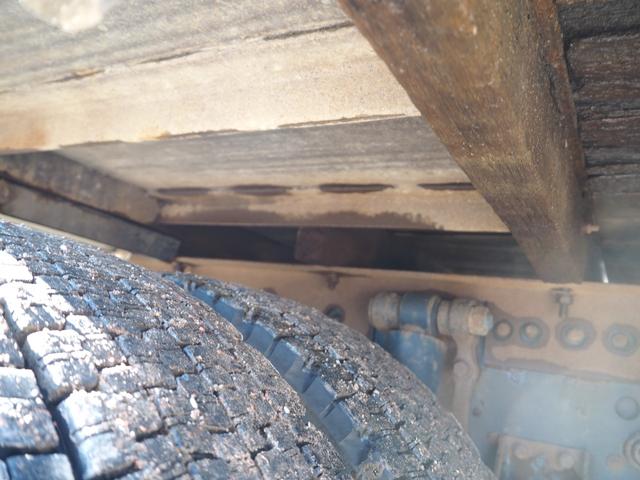 スーパーグレート 　４軸低床　２デフ　タダノ　ＴＭ－ＺＲ５０４　４段クレーン　角足　ラジコン付　上物同年　アルミブロック平ボディ　五方開　床鉄縞板張り　リアエアサス　ターボ３８０馬力　積載１２．３ｔ　７速ＭＴ　デフロック（44枚目）