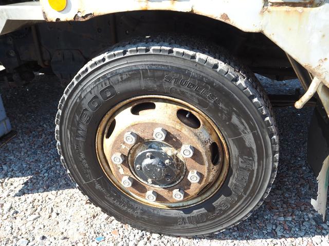 スーパーグレート 　４軸低床　２デフ　タダノ　ＴＭ－ＺＲ５０４　４段クレーン　角足　ラジコン付　上物同年　アルミブロック平ボディ　五方開　床鉄縞板張り　リアエアサス　ターボ３８０馬力　積載１２．３ｔ　７速ＭＴ　デフロック（49枚目）