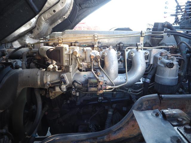 スーパーグレート 　４軸低床　２デフ　タダノ　ＴＭ－ＺＲ５０４　４段クレーン　角足　ラジコン付　上物同年　アルミブロック平ボディ　五方開　床鉄縞板張り　リアエアサス　ターボ３８０馬力　積載１２．３ｔ　７速ＭＴ　デフロック（54枚目）