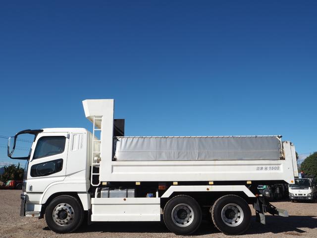 スーパーグレート 　２デフ　小平製　ＤＭ１７－１０　大型ダンプ　電動コボレーン　リーフサス　ターボ３８０馬力　積載８．１ｔ　７速ＭＴ　ベッド付　アルミホイール（前輪のみ）　デフロック　坂道発進補助装置　ＥＴＣ　ＨＩＤ（10枚目）