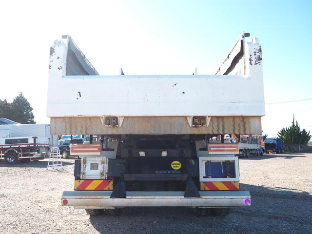スーパーグレート 　２デフ　小平製　ＤＭ１７－１０　大型ダンプ　電動コボレーン　リーフサス　ターボ３８０馬力　積載８．１ｔ　７速ＭＴ　ベッド付　アルミホイール（前輪のみ）　デフロック　坂道発進補助装置　ＥＴＣ　ＨＩＤ（12枚目）