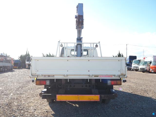 デュトロ 　ワイド幅　ショートボディ／セミロングボディ　タダノ　ＴＭ－ＺＲ２９５　５段クレーン　フックイン　差し違いアウトリガー　リアアウトリガー　２．９３ｔ吊　ラジコン　上物同年　平ボディ　生エンジン　積載３ｔ（31枚目）