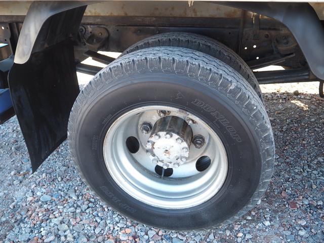 デュトロ 　ワイド幅　ショートボディ／セミロングボディ　タダノ　ＴＭ－ＺＲ２９５　５段クレーン　フックイン　差し違いアウトリガー　リアアウトリガー　２．９３ｔ吊　ラジコン　上物同年　平ボディ　生エンジン　積載３ｔ（44枚目）