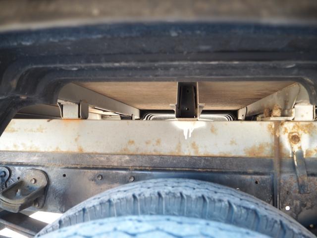 デュトロ 　ワイド幅　ショートボディ／セミロングボディ　タダノ　ＴＭ－ＺＲ２９５　５段クレーン　フックイン　差し違いアウトリガー　リアアウトリガー　２．９３ｔ吊　ラジコン　上物同年　平ボディ　生エンジン　積載３ｔ（45枚目）