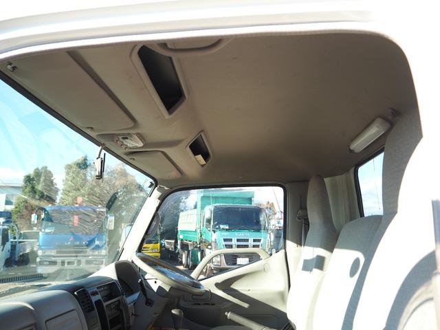 デュトロ 　ワイド幅　ショートボディ／セミロングボディ　タダノ　ＴＭ－ＺＲ２９５　５段クレーン　フックイン　差し違いアウトリガー　リアアウトリガー　２．９３ｔ吊　ラジコン　上物同年　平ボディ　生エンジン　積載３ｔ（61枚目）