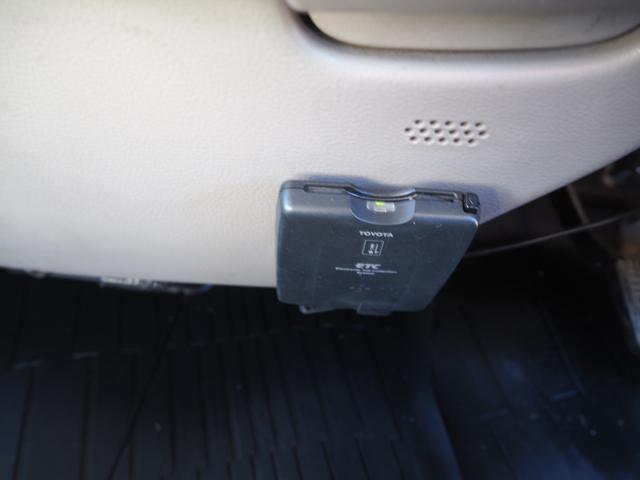 デュトロ 　ワイド幅　ショートボディ／セミロングボディ　タダノ　ＴＭ－ＺＲ２９５　５段クレーン　フックイン　差し違いアウトリガー　リアアウトリガー　２．９３ｔ吊　ラジコン　上物同年　平ボディ　生エンジン　積載３ｔ（68枚目）