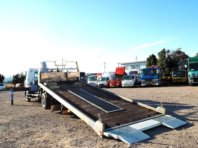 ファイター 　車載車／車両運搬車／キャリアカー　クレーン付セーフティーローダー　タダノ　３段クレーン　角足　差し違いアウトリガー　ラジコン　スライドボディ　油圧リアゲート　ウインチ　ラジコン　生エンジン　積載２ｔ（3枚目）