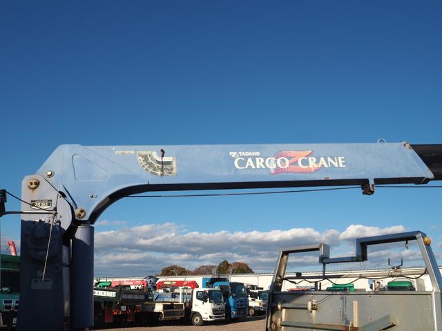 ファイター 　車載車／車両運搬車／キャリアカー　クレーン付セーフティーローダー　タダノ　３段クレーン　角足　差し違いアウトリガー　ラジコン　スライドボディ　油圧リアゲート　ウインチ　ラジコン　生エンジン　積載２ｔ（18枚目）