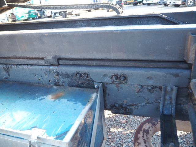 ファイター 　車載車／車両運搬車／キャリアカー　クレーン付セーフティーローダー　タダノ　３段クレーン　角足　差し違いアウトリガー　ラジコン　スライドボディ　油圧リアゲート　ウインチ　ラジコン　生エンジン　積載２ｔ（26枚目）