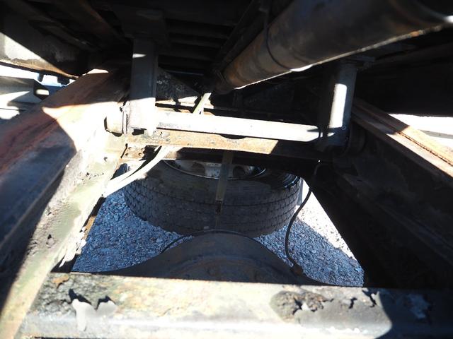 ファイター 　車載車／車両運搬車／キャリアカー　クレーン付セーフティーローダー　タダノ　３段クレーン　角足　差し違いアウトリガー　ラジコン　スライドボディ　油圧リアゲート　ウインチ　ラジコン　生エンジン　積載２ｔ（32枚目）