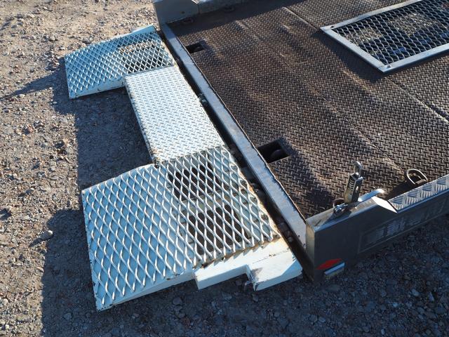 ファイター 　車載車／車両運搬車／キャリアカー　クレーン付セーフティーローダー　タダノ　３段クレーン　角足　差し違いアウトリガー　ラジコン　スライドボディ　油圧リアゲート　ウインチ　ラジコン　生エンジン　積載２ｔ（37枚目）