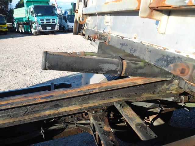 ファイター 　車載車／車両運搬車／キャリアカー　クレーン付セーフティーローダー　タダノ　３段クレーン　角足　差し違いアウトリガー　ラジコン　スライドボディ　油圧リアゲート　ウインチ　ラジコン　生エンジン　積載２ｔ（50枚目）