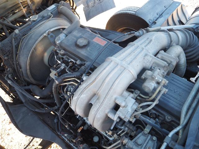 ファイター 　車載車／車両運搬車／キャリアカー　クレーン付セーフティーローダー　タダノ　３段クレーン　角足　差し違いアウトリガー　ラジコン　スライドボディ　油圧リアゲート　ウインチ　ラジコン　生エンジン　積載２ｔ（67枚目）