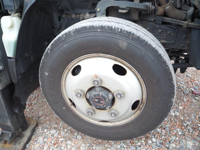 エルフトラック 　４ＷＤ　パートタイム式四駆　アイチ製　ＳＢ１０Ａ　高所作業車　作業床高さ９．７ｍ　上物同年　直下型アウトリガー　旋回自動停止　ＦＲＰ製バケット荷重２００ｋｇ　干渉防止装置　ターボ１５０馬力　５速ＭＴ（33枚目）