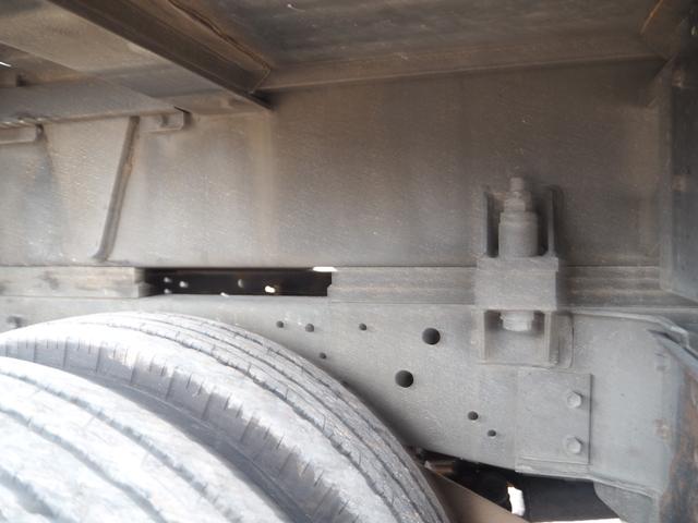 エルフトラック 　４ＷＤ　パートタイム式四駆　アイチ製　ＳＢ１０Ａ　高所作業車　作業床高さ９．７ｍ　上物同年　直下型アウトリガー　旋回自動停止　ＦＲＰ製バケット荷重２００ｋｇ　干渉防止装置　ターボ１５０馬力　５速ＭＴ（40枚目）