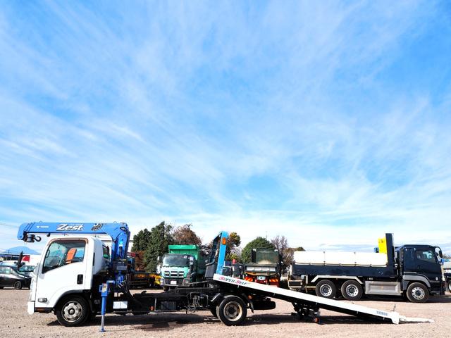 エルフトラック 　ワイド超々ロング　車載車　クレーン付セーフティーローダー　タダノ　３段クレーン　２．９３ｔ吊　ラジコン　車載専用車　スライドボディ　油圧リアゲート　ウインチ　ラジコン　ターボ１５０馬力　積載２．６５ｔ（2枚目）