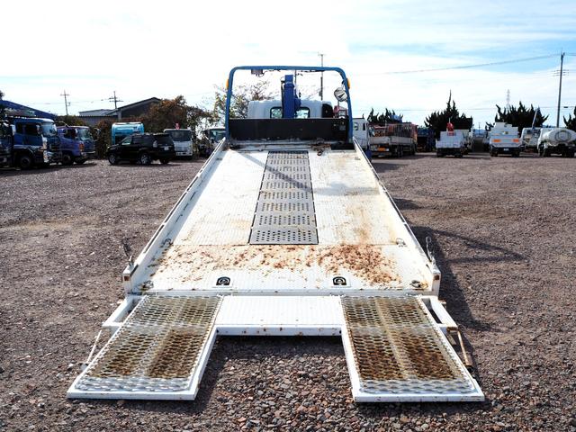 エルフトラック 　ワイド超々ロング　車載車　クレーン付セーフティーローダー　タダノ　３段クレーン　２．９３ｔ吊　ラジコン　車載専用車　スライドボディ　油圧リアゲート　ウインチ　ラジコン　ターボ１５０馬力　積載２．６５ｔ（4枚目）