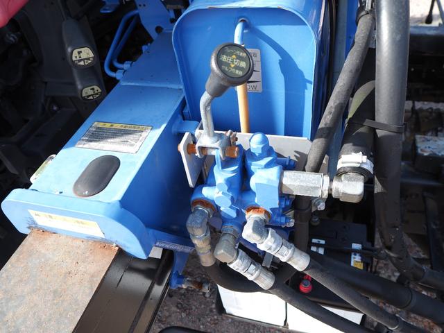 エルフトラック 　ワイド超々ロング　車載車　クレーン付セーフティーローダー　タダノ　３段クレーン　２．９３ｔ吊　ラジコン　車載専用車　スライドボディ　油圧リアゲート　ウインチ　ラジコン　ターボ１５０馬力　積載２．６５ｔ（16枚目）