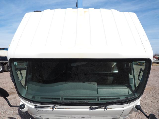 エルフトラック 　ワイド超々ロング　車載車　クレーン付セーフティーローダー　タダノ　３段クレーン　２．９３ｔ吊　ラジコン　車載専用車　スライドボディ　油圧リアゲート　ウインチ　ラジコン　ターボ１５０馬力　積載２．６５ｔ（22枚目）