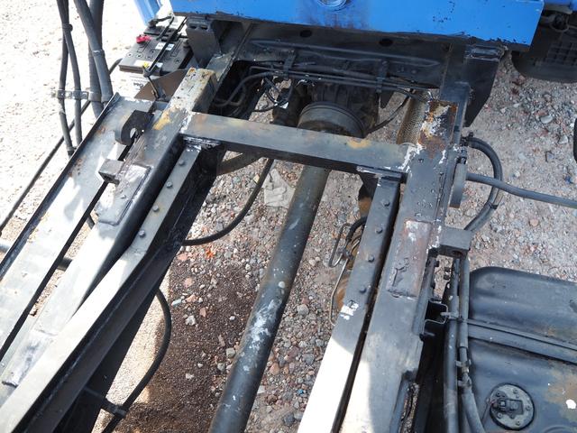 エルフトラック 　ワイド超々ロング　車載車　クレーン付セーフティーローダー　タダノ　３段クレーン　２．９３ｔ吊　ラジコン　車載専用車　スライドボディ　油圧リアゲート　ウインチ　ラジコン　ターボ１５０馬力　積載２．６５ｔ（32枚目）