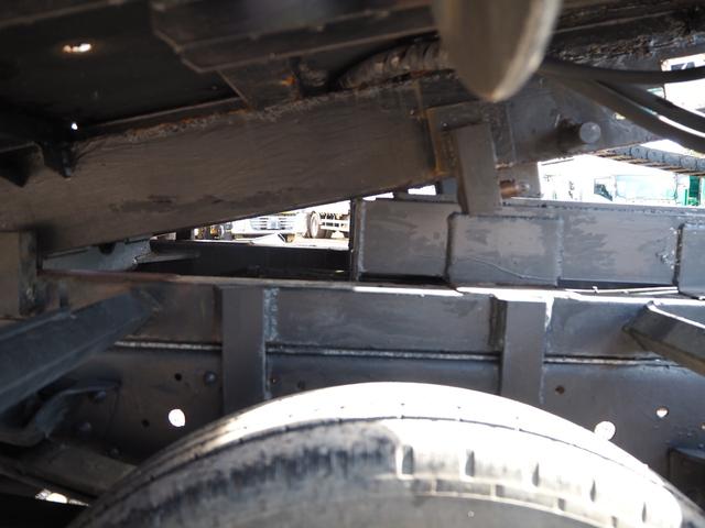 エルフトラック 　ワイド超々ロング　車載車　クレーン付セーフティーローダー　タダノ　３段クレーン　２．９３ｔ吊　ラジコン　車載専用車　スライドボディ　油圧リアゲート　ウインチ　ラジコン　ターボ１５０馬力　積載２．６５ｔ（39枚目）