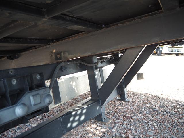 エルフトラック 　ワイド超々ロング　車載車　クレーン付セーフティーローダー　タダノ　３段クレーン　２．９３ｔ吊　ラジコン　車載専用車　スライドボディ　油圧リアゲート　ウインチ　ラジコン　ターボ１５０馬力　積載２．６５ｔ（41枚目）