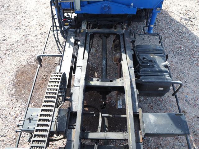 エルフトラック 　ワイド超々ロング　車載車　クレーン付セーフティーローダー　タダノ　３段クレーン　２．９３ｔ吊　ラジコン　車載専用車　スライドボディ　油圧リアゲート　ウインチ　ラジコン　ターボ１５０馬力　積載２．６５ｔ（46枚目）