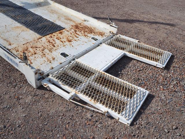 エルフトラック 　ワイド超々ロング　車載車　クレーン付セーフティーローダー　タダノ　３段クレーン　２．９３ｔ吊　ラジコン　車載専用車　スライドボディ　油圧リアゲート　ウインチ　ラジコン　ターボ１５０馬力　積載２．６５ｔ（48枚目）