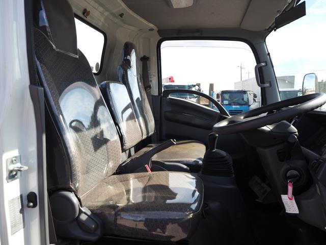 エルフトラック 　ワイド超々ロング　車載車　クレーン付セーフティーローダー　タダノ　３段クレーン　２．９３ｔ吊　ラジコン　車載専用車　スライドボディ　油圧リアゲート　ウインチ　ラジコン　ターボ１５０馬力　積載２．６５ｔ（74枚目）