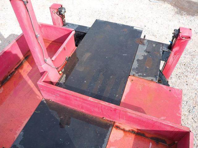 デュトロ アイチ製 スカイマスター 12m高所作業車 SB12A 作業床地上高12.0m 上物同年 ブーム自動格納装置 直下型アウトリガー アワメーター4645hr ターボ150馬力 積載150kg 5速MT(17枚目)