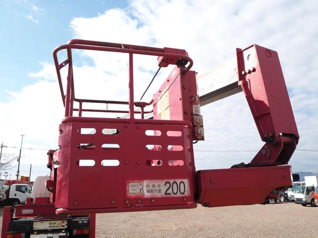 デュトロ アイチ製 スカイマスター 12m高所作業車 SB12A 作業床地上高12.0m 上物同年 ブーム自動格納装置 直下型アウトリガー アワメーター4645hr ターボ150馬力 積載150kg 5速MT(23枚目)