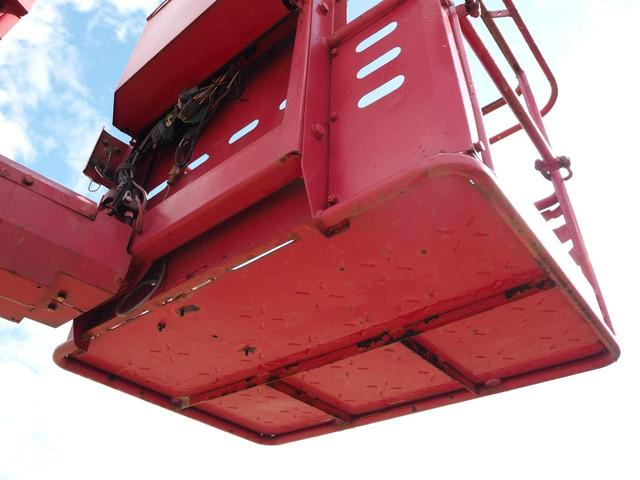 デュトロ アイチ製 スカイマスター 12m高所作業車 SB12A 作業床地上高12.0m 上物同年 ブーム自動格納装置 直下型アウトリガー アワメーター4645hr ターボ150馬力 積載150kg 5速MT(25枚目)