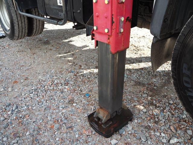 デュトロ アイチ製 スカイマスター 12m高所作業車 SB12A 作業床地上高12.0m 上物同年 ブーム自動格納装置 直下型アウトリガー アワメーター4645hr ターボ150馬力 積載150kg 5速MT(27枚目)