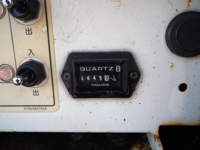 デュトロ アイチ製 スカイマスター 12m高所作業車 SB12A 作業床地上高12.0m 上物同年 ブーム自動格納装置 直下型アウトリガー アワメーター4645hr ターボ150馬力 積載150kg 5速MT(43枚目)