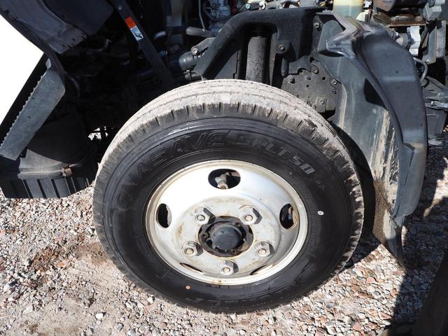 デュトロ アイチ製 スカイマスター 12m高所作業車 SB12A 作業床地上高12.0m 上物同年 ブーム自動格納装置 直下型アウトリガー アワメーター4645hr ターボ150馬力 積載150kg 5速MT(52枚目)