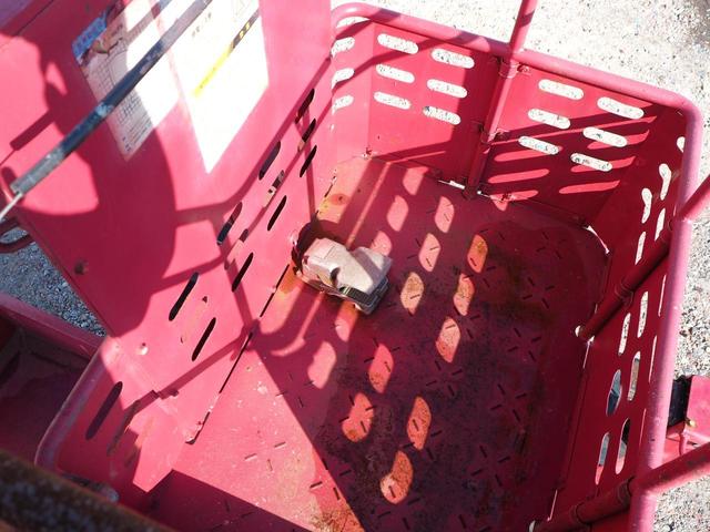 デュトロ アイチ製 スカイマスター 12m高所作業車 SB12A 作業床地上高12.0m 上物同年 ブーム自動格納装置 直下型アウトリガー アワメーター4645hr ターボ150馬力 積載150kg 5速MT(57枚目)