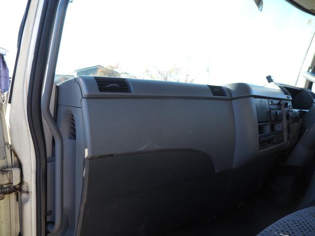 ファイター 　標準幅　古河ユニック　ＵＲＵ３４３ＲＫＫ　３段クレーン　フックイン　２．９３ｔ吊　ラジコン　上物同年　アルミブロック平ボディ　三方開　軽々ゲート　リーフサス　ターボ１８０馬力　積載２．６５ｔ　６速ＭＴ（46枚目）