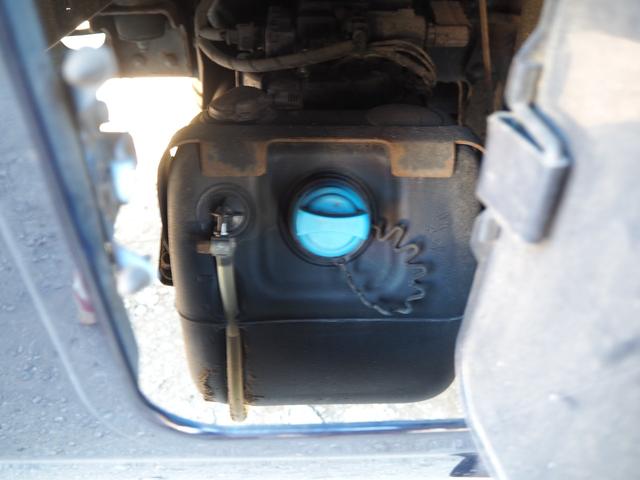 ローザ 　４ＷＤ　フルタイム式四駆　マイクロバス　２９人乗り　自動スイング扉　電動補助ステップ／オートステップ　リアトランク　プレヒーター　リアヒーター　運転席パワーウィンドウ　ターボ１５０馬力　ＤＵＯＮＩＣ（17枚目）