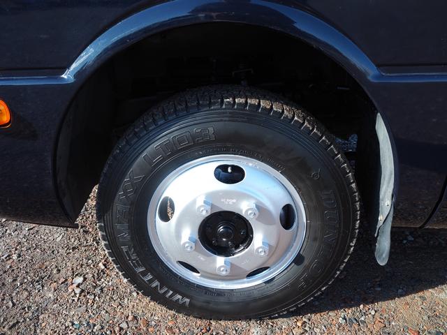 ローザ 　４ＷＤ　フルタイム式四駆　マイクロバス　２９人乗り　自動スイング扉　電動補助ステップ／オートステップ　リアトランク　プレヒーター　リアヒーター　運転席パワーウィンドウ　ターボ１５０馬力　ＤＵＯＮＩＣ（28枚目）