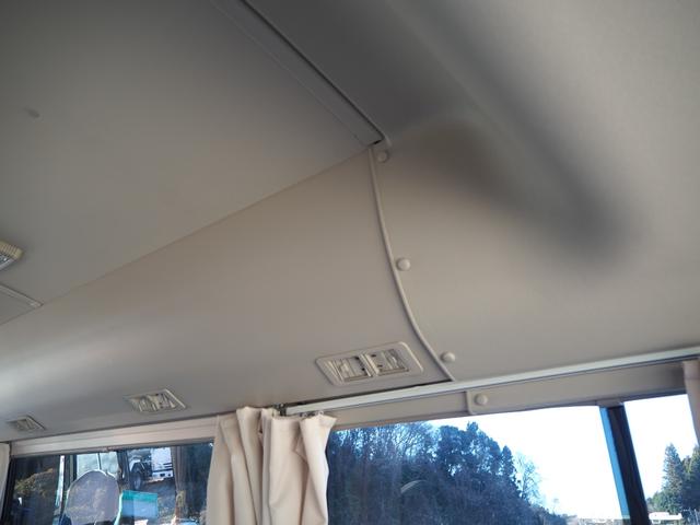 ローザ 　４ＷＤ　フルタイム式四駆　マイクロバス　２９人乗り　自動スイング扉　電動補助ステップ／オートステップ　リアトランク　プレヒーター　リアヒーター　運転席パワーウィンドウ　ターボ１５０馬力　ＤＵＯＮＩＣ（38枚目）
