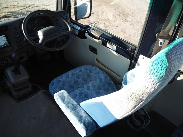 ローザ 　４ＷＤ　フルタイム式四駆　マイクロバス　２９人乗り　自動スイング扉　電動補助ステップ／オートステップ　リアトランク　プレヒーター　リアヒーター　運転席パワーウィンドウ　ターボ１５０馬力　ＤＵＯＮＩＣ（42枚目）