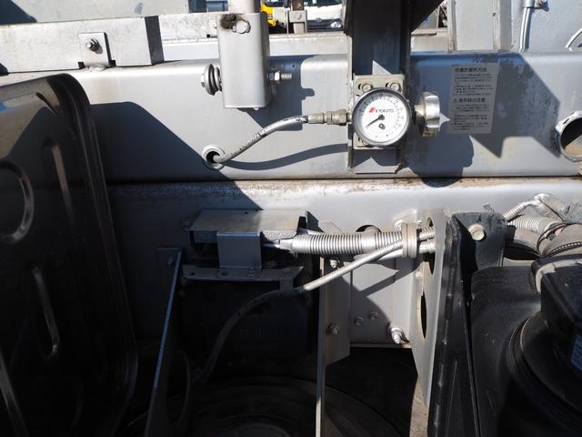 ギガ ワンオーナー ディーラーにてエンジン・クラッチ交換 カスタムグレード ハイルーフ 2デフ 造りボディ 極東 大型ダンプ DD10-761 電動コボレーン リーフサス ターボ380馬力 積載8.6t(50枚目)