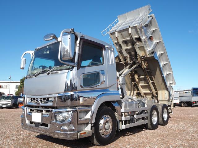 スーパーグレート 　３軸高床　２デフ　極東　汚泥運搬車／汚泥ダンプ／天蓋ダンプ／タンク車　ＤＤ１０－７７１Ｔ　８．９立米　オールステンレスボディ　リーフサス　積載８．７ｔ　ＳｈｉｆｔＰｉｌｏｔ（２ペダル）　デフロック（9枚目）