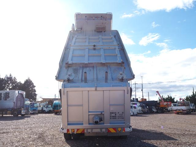 スーパーグレート 　３軸高床　２デフ　極東　汚泥運搬車／汚泥ダンプ／天蓋ダンプ／タンク車　ＤＤ１０－７７１Ｔ　８．９立米　オールステンレスボディ　リーフサス　積載８．７ｔ　ＳｈｉｆｔＰｉｌｏｔ（２ペダル）　デフロック（12枚目）