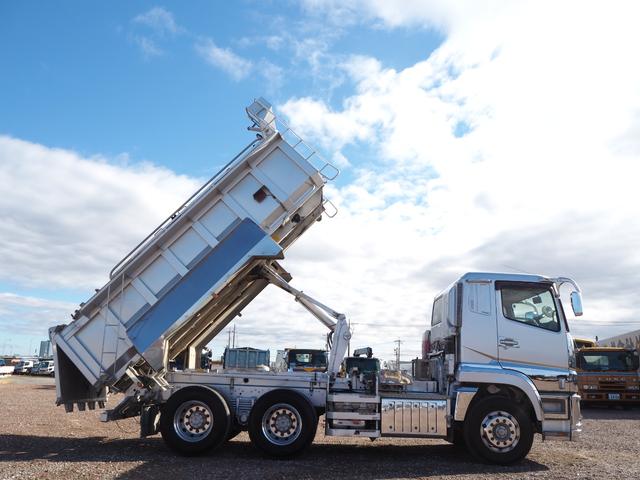 スーパーグレート 　３軸高床　２デフ　極東　汚泥運搬車／汚泥ダンプ／天蓋ダンプ／タンク車　ＤＤ１０－７７１Ｔ　８．９立米　オールステンレスボディ　リーフサス　積載８．７ｔ　ＳｈｉｆｔＰｉｌｏｔ（２ペダル）　デフロック（14枚目）