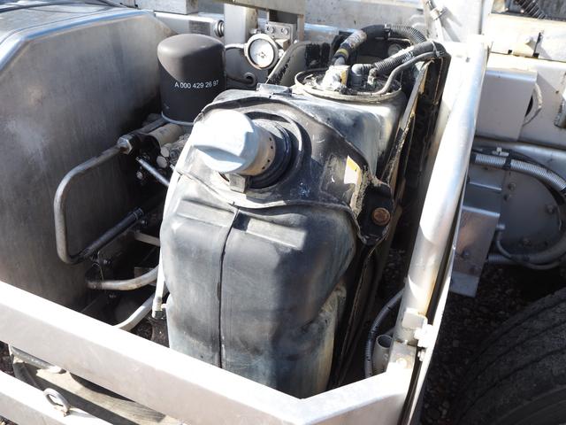 スーパーグレート 　３軸高床　２デフ　極東　汚泥運搬車／汚泥ダンプ／天蓋ダンプ／タンク車　ＤＤ１０－７７１Ｔ　８．９立米　オールステンレスボディ　リーフサス　積載８．７ｔ　ＳｈｉｆｔＰｉｌｏｔ（２ペダル）　デフロック（54枚目）