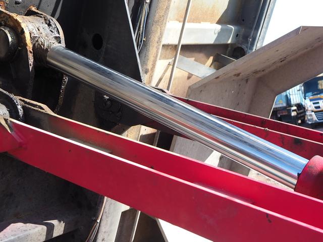 ヒノレンジャー 　増トン　造りボディ　極東　ダンプ　ＤＤ０７－４８　電動コボレーン　リーフサス　ターボ２２５馬力　積載７．７ｔ　６速ＭＴ　ベッド付き　坂道発進補助装置　バックモニター　ＥＴＣ　キセノンヘッドライト（30枚目）